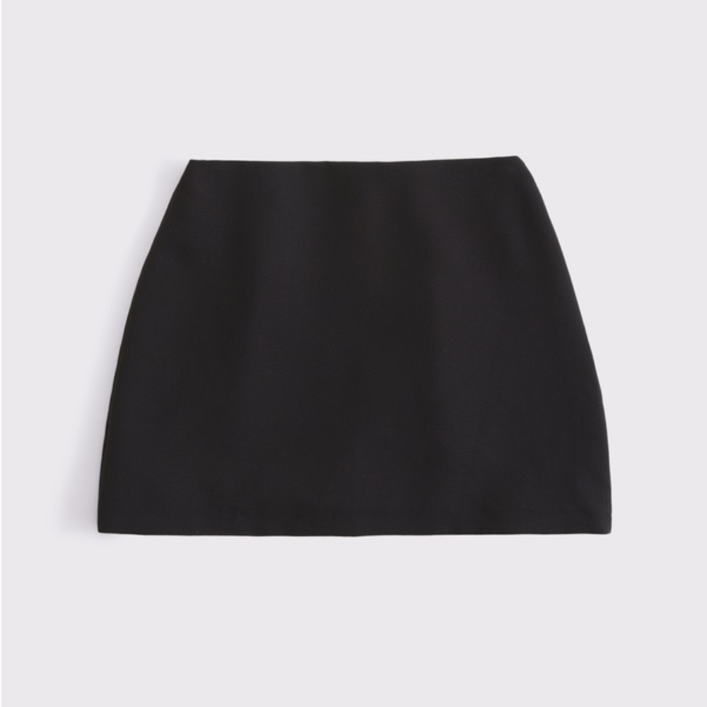 The A&F Scarlett Curve Love Mini Skort XL NWT